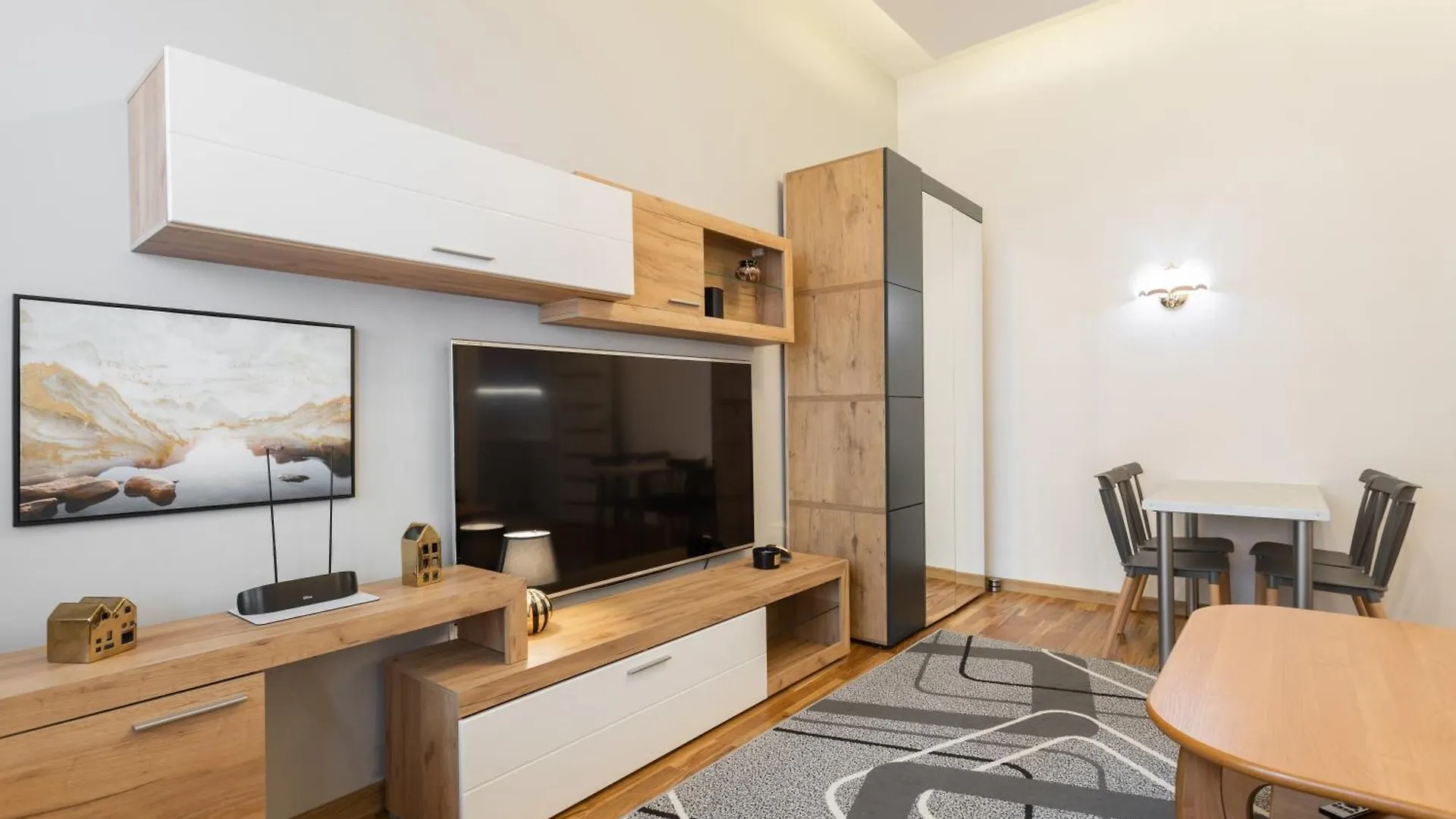Central Warsaw Apartment - Great Location- Warsaw Stays - Wspolna